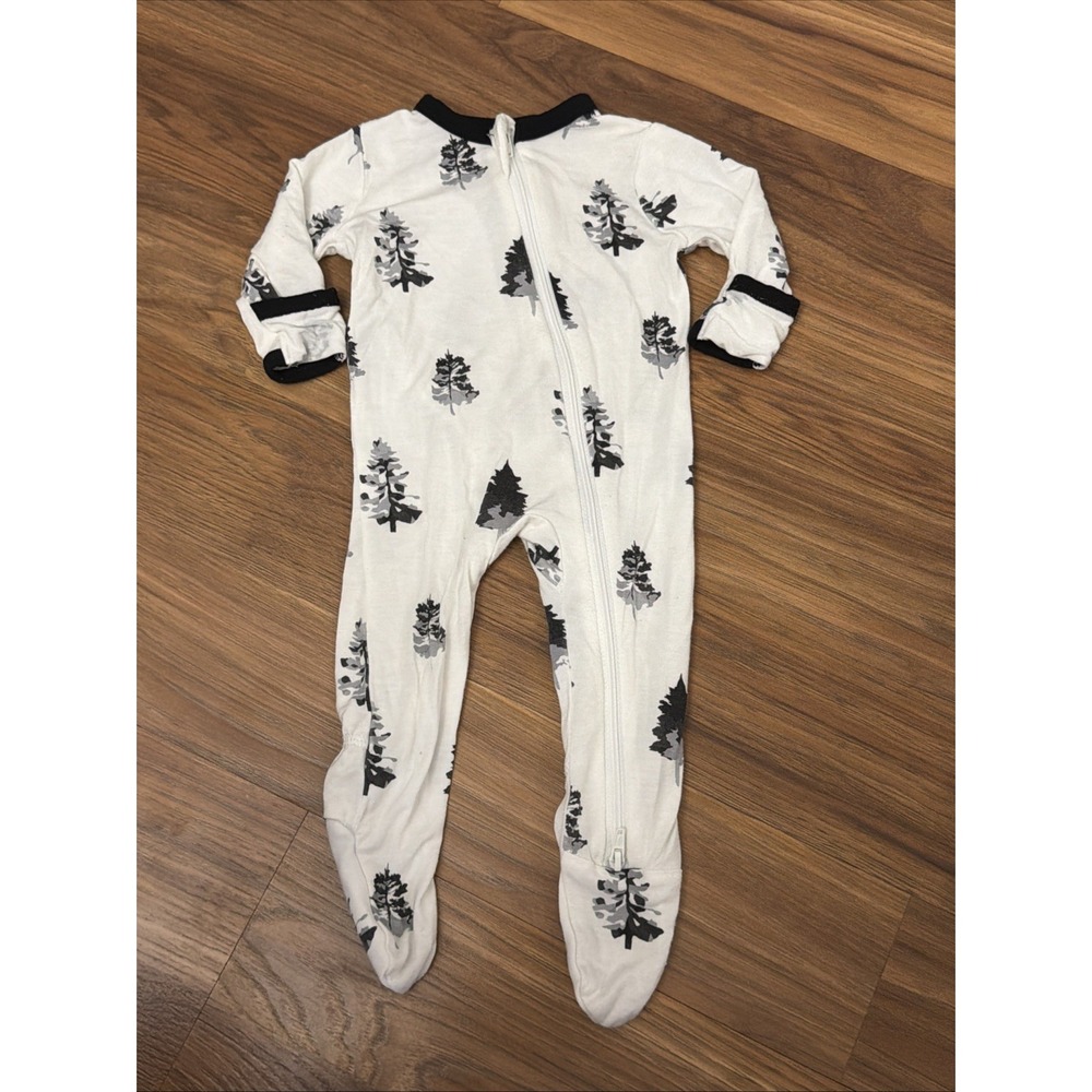 Kyte Baby Boys 0-3 Months Trees Footed Sleeper Pajamas EUC